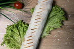 Цезарь-ролл с креветкой